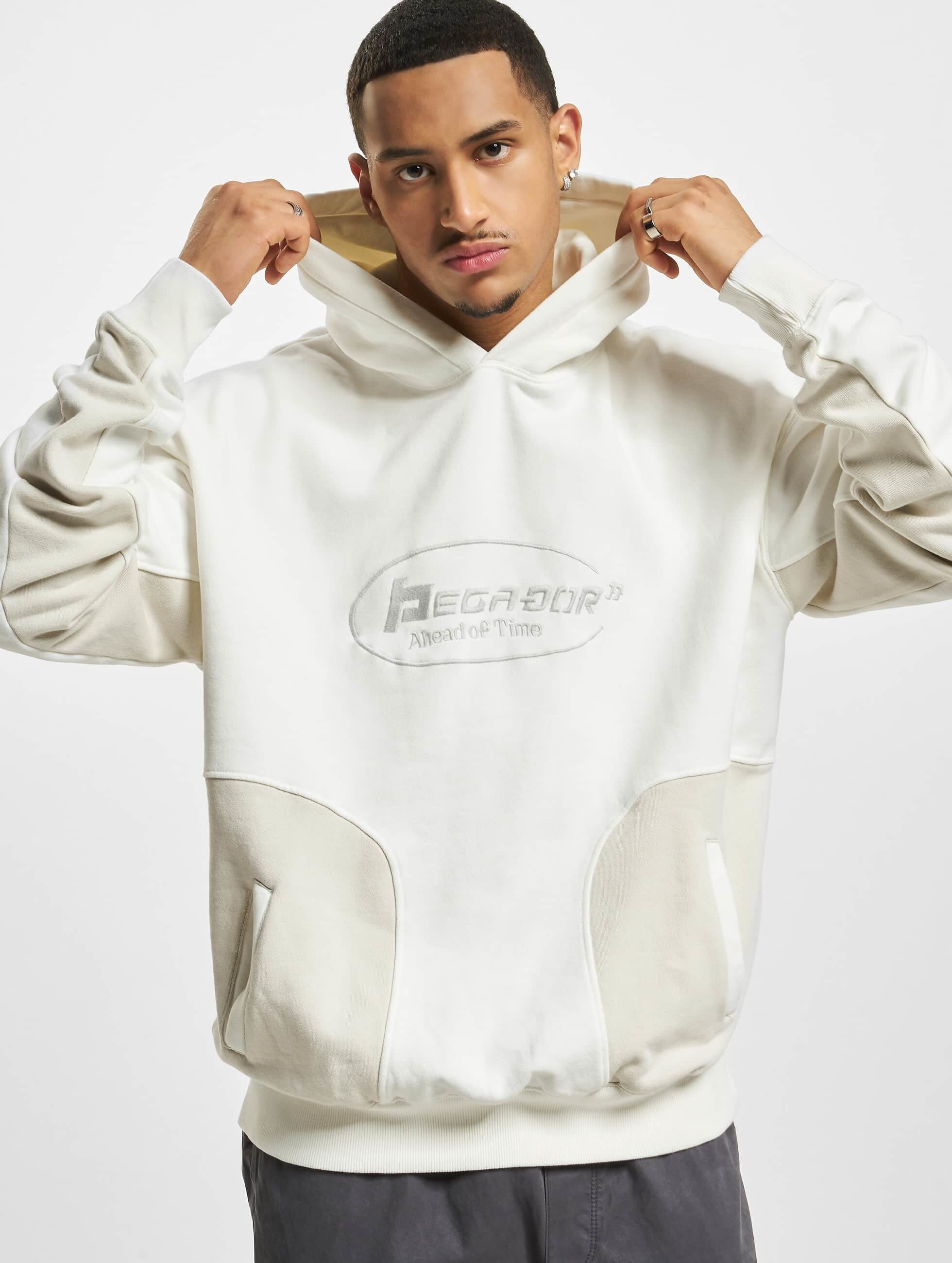 Handpicked - Pegador Hoodie - Lebanon