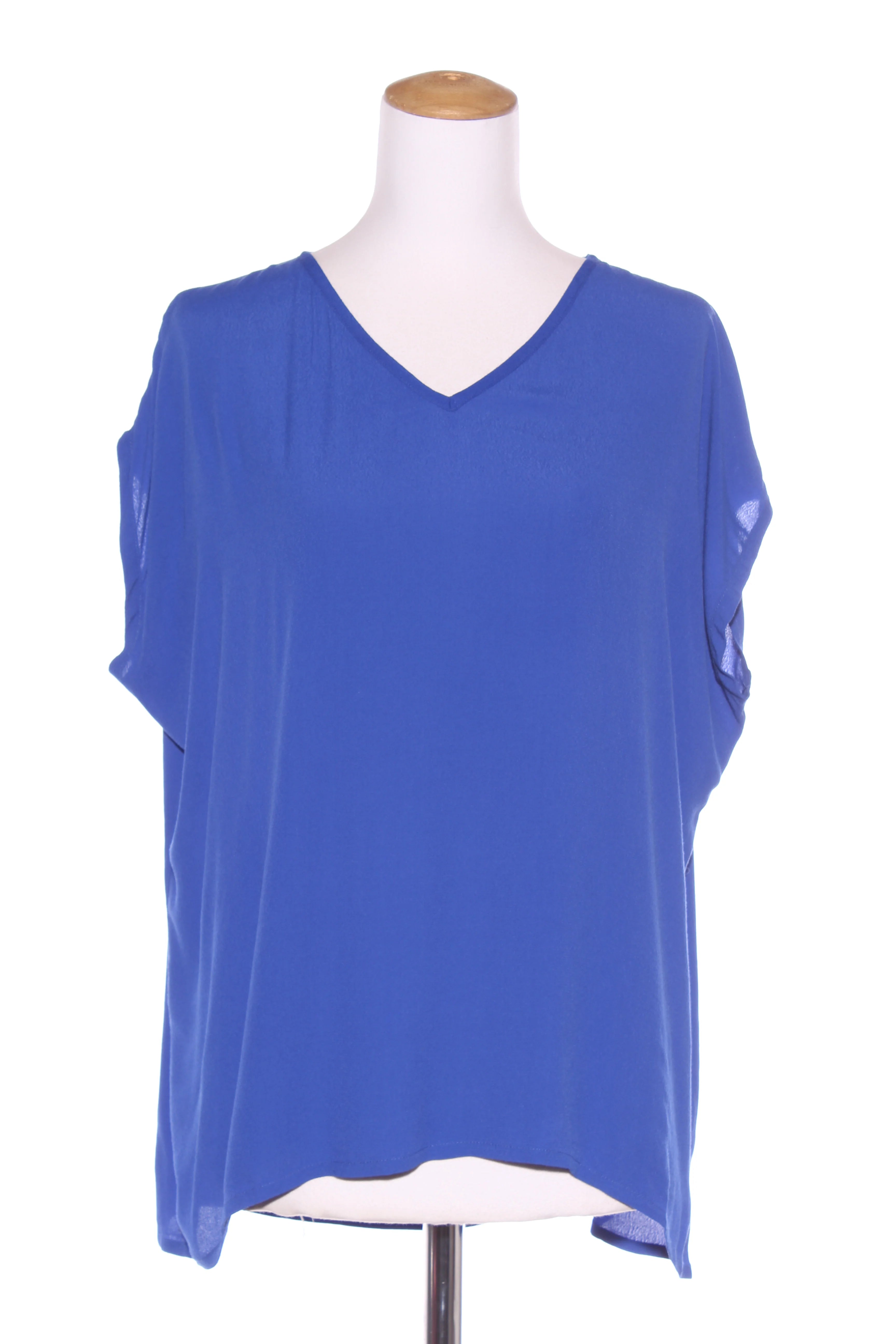 Handpicked - The mercer V Neck top - Lebanon